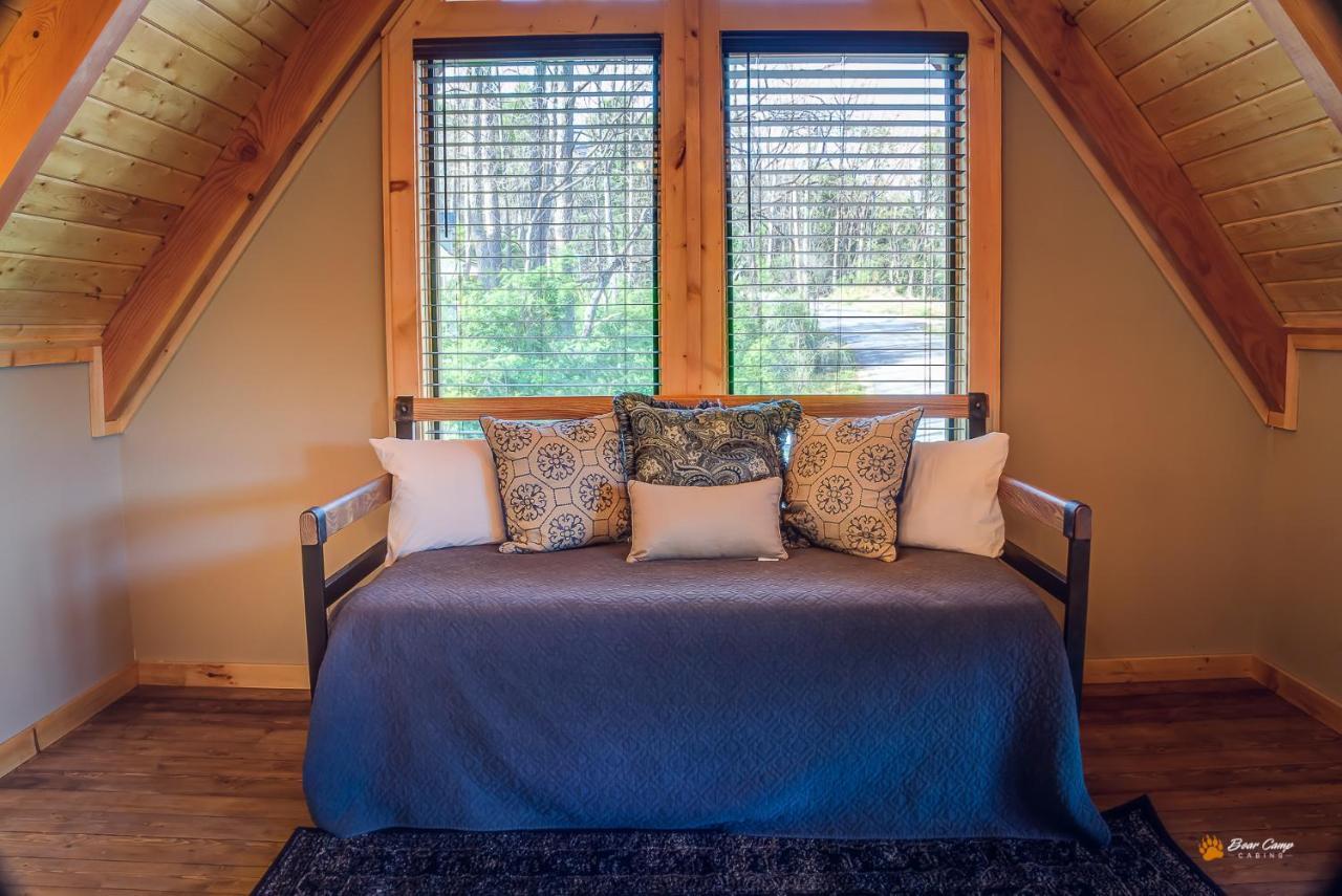 גטלינבורג Majestic View Lodge, Amazing Views, Hot Tub, 1089 Free Tickets Each Paid Day, Dollywood And More מראה חיצוני תמונה