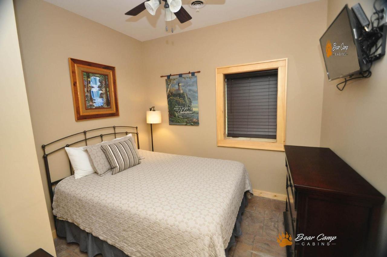 גטלינבורג Majestic View Lodge, Amazing Views, Hot Tub, 1089 Free Tickets Each Paid Day, Dollywood And More מראה חיצוני תמונה